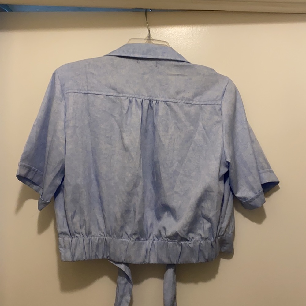 Short top - Picture 3 of 3